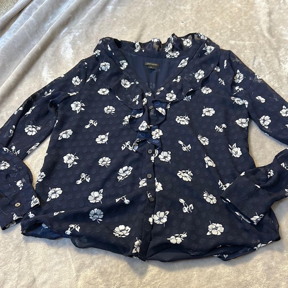 Ann Taylor floral ruffle blouse